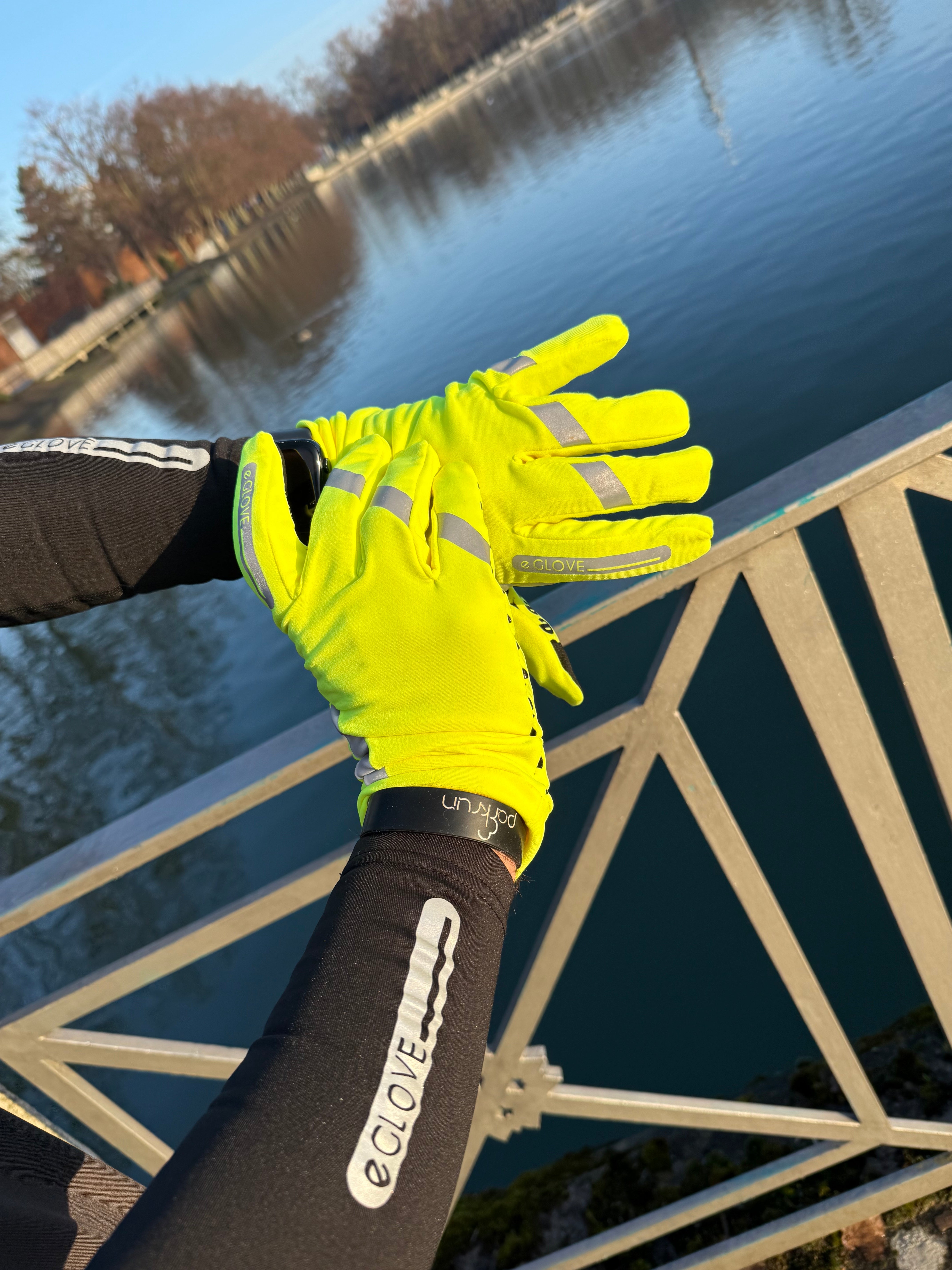 eGLOVE Hi-Vis Run Gloves – Fluoro Yellow | Touchscreen Running Gloves
