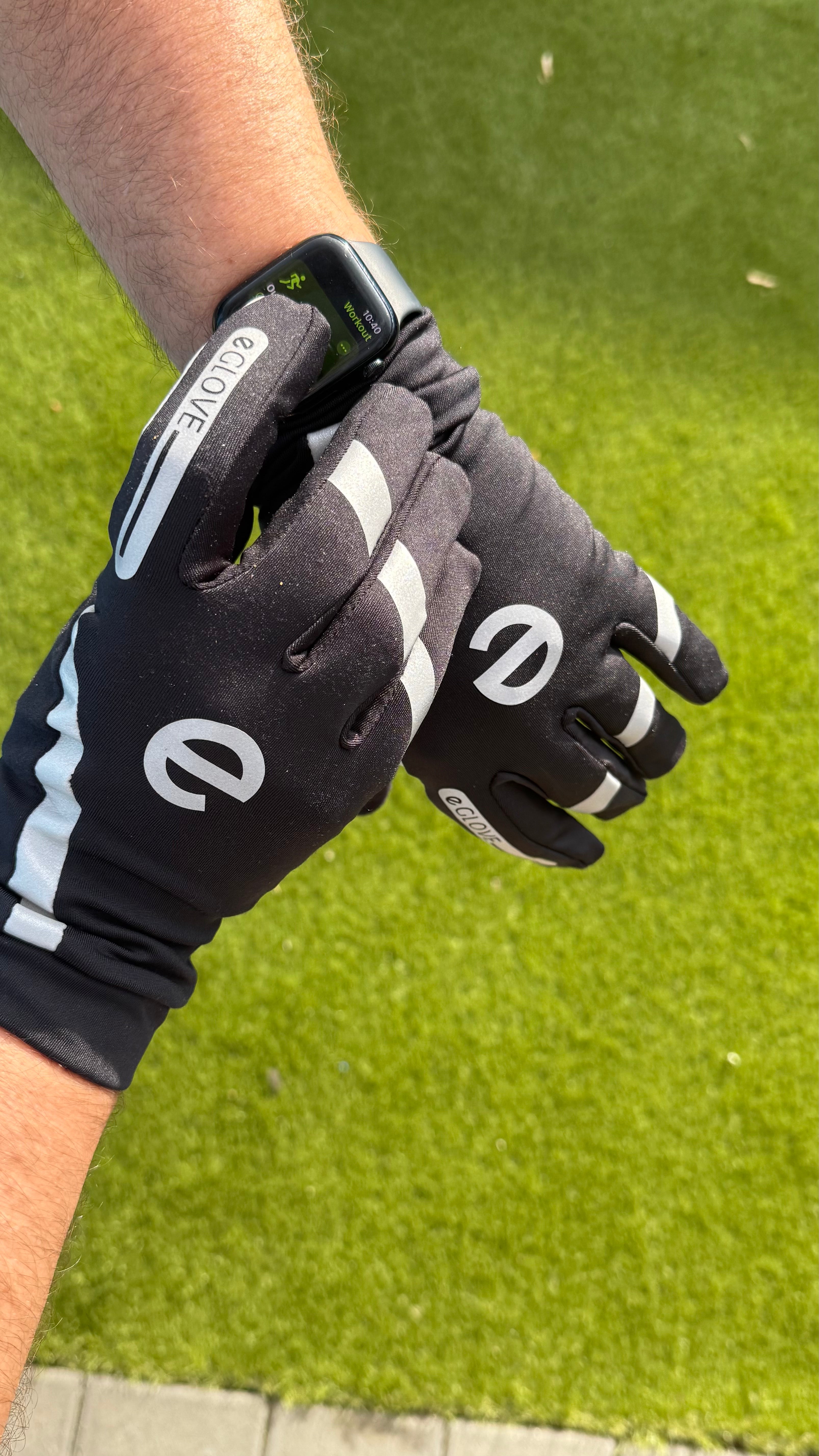 Run - Hi-Vis Touch Screen Running Gloves - Black Reflective (V3)