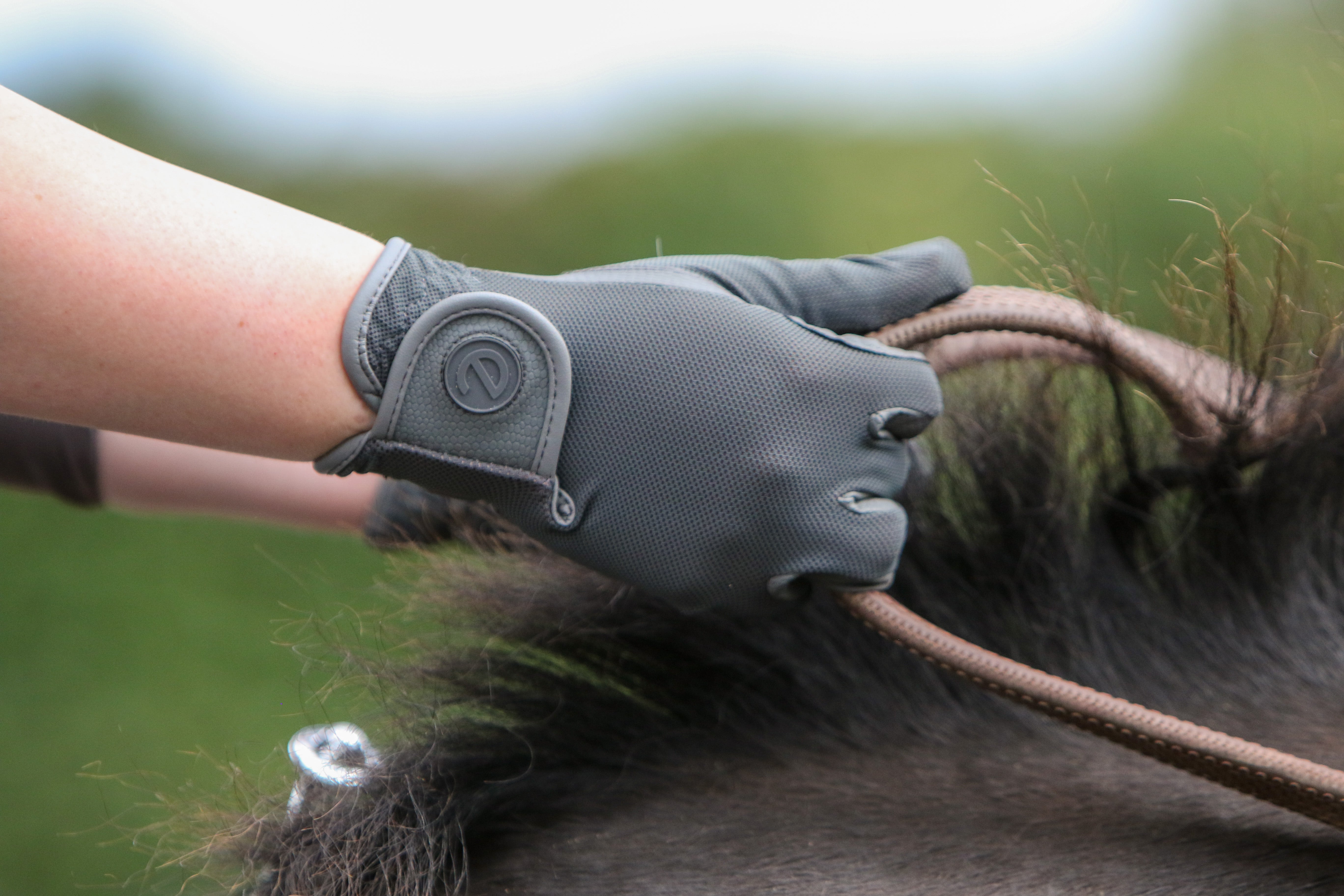 eQUEST GripPro X-LITE Lightweight Equestrian Gloves - Grey - Plain Cuff