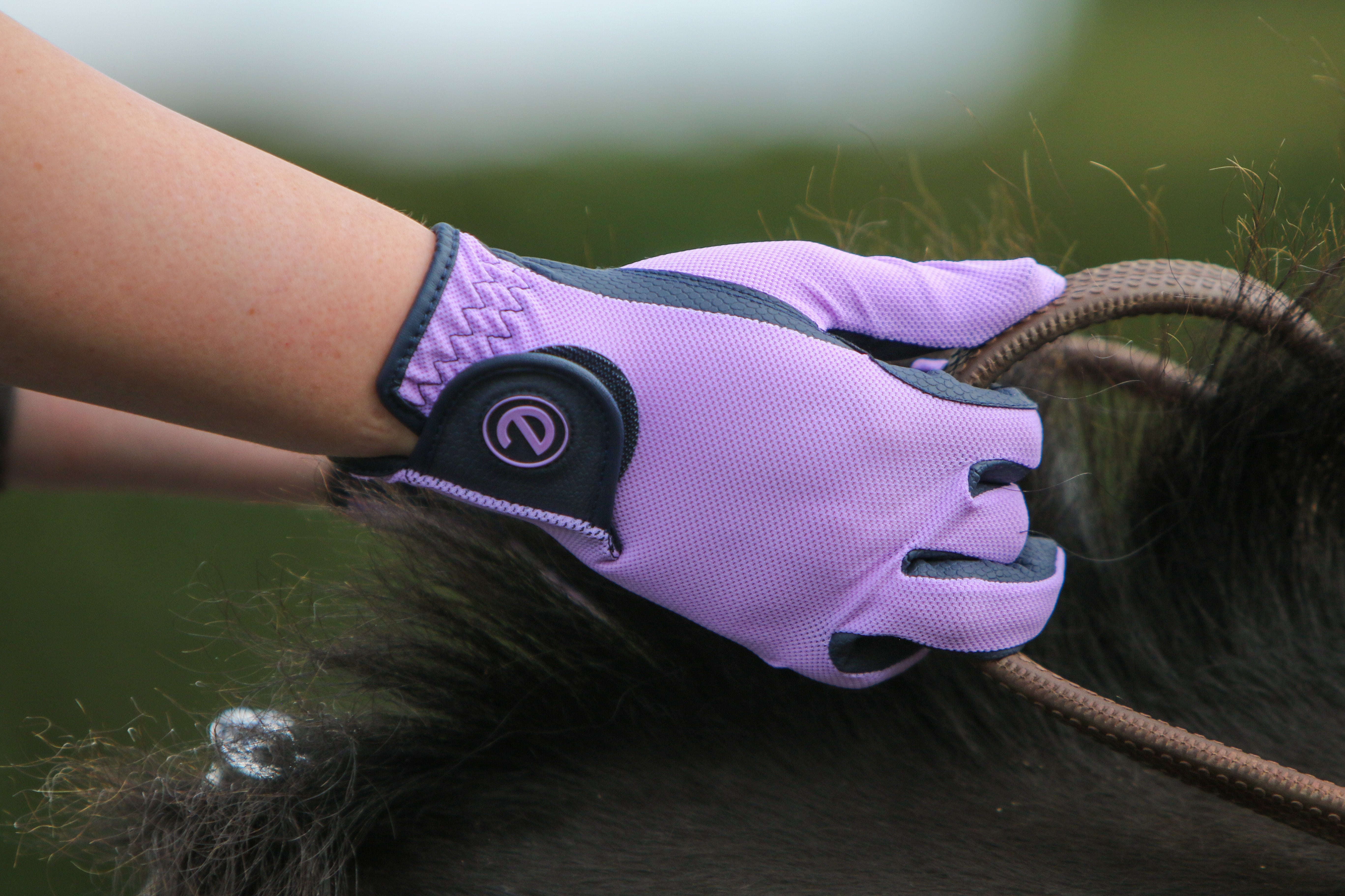 eQUEST GripPro X-LITE Lightweight Equestrian Gloves - Lilac - Plain Cuff