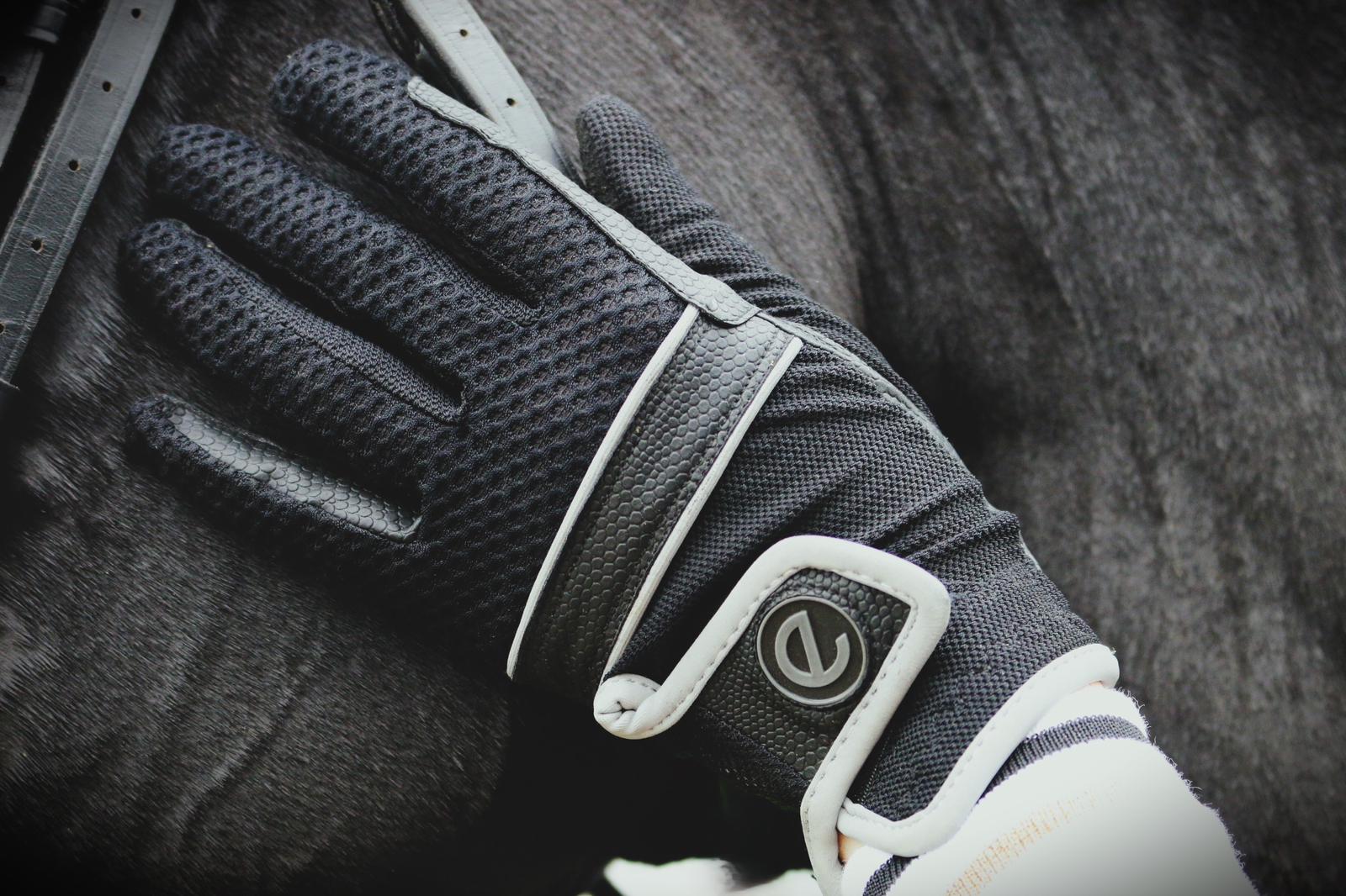 eQUEST GripPro X-LITE Lightweight Equestrian Gloves - eGLOVE x Forelock & Fringe Special Edition - Black / Reflective