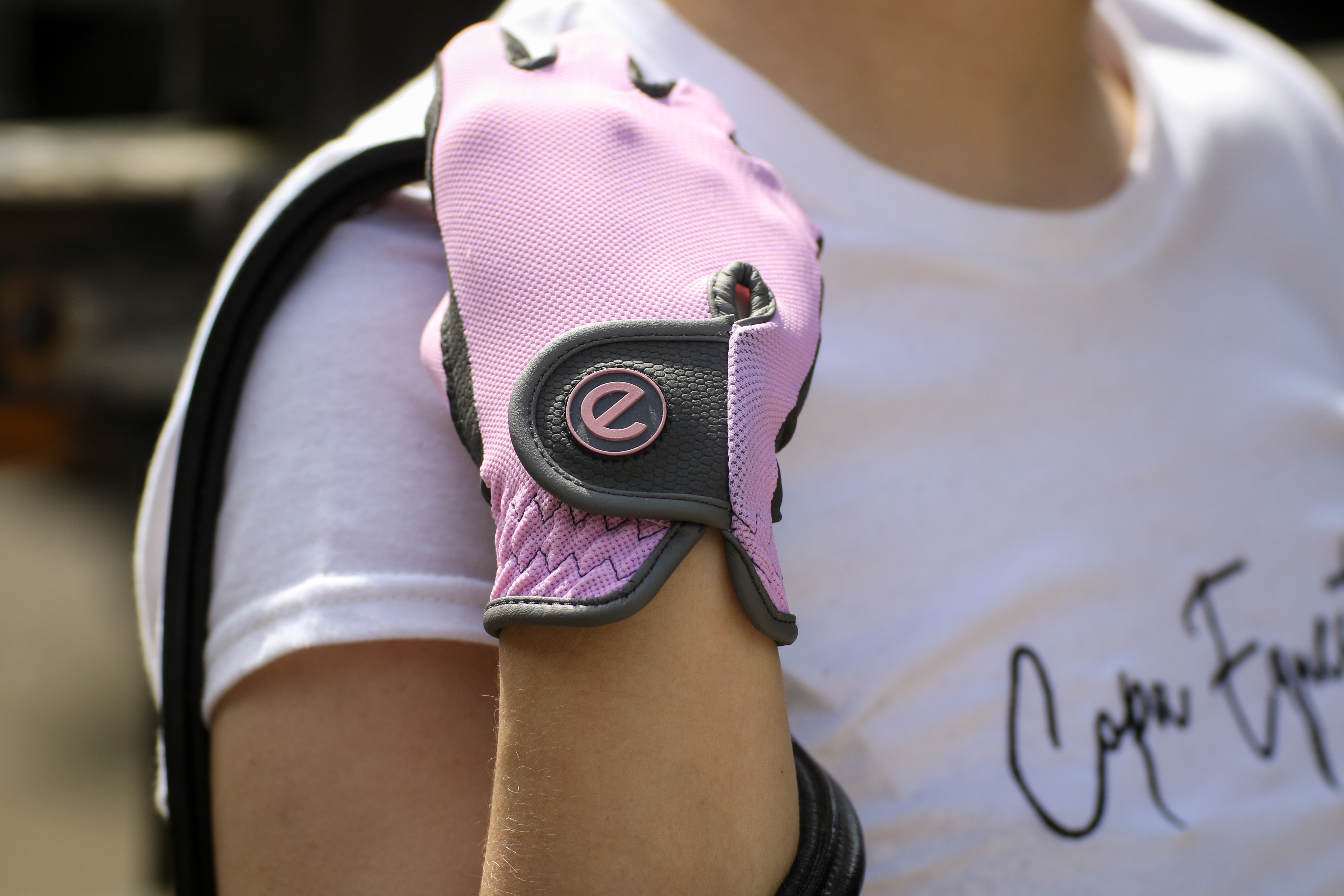 eQUEST GripPro X-LITE Lightweight Equestrian Gloves - Pastel Pink - Plain Cuff