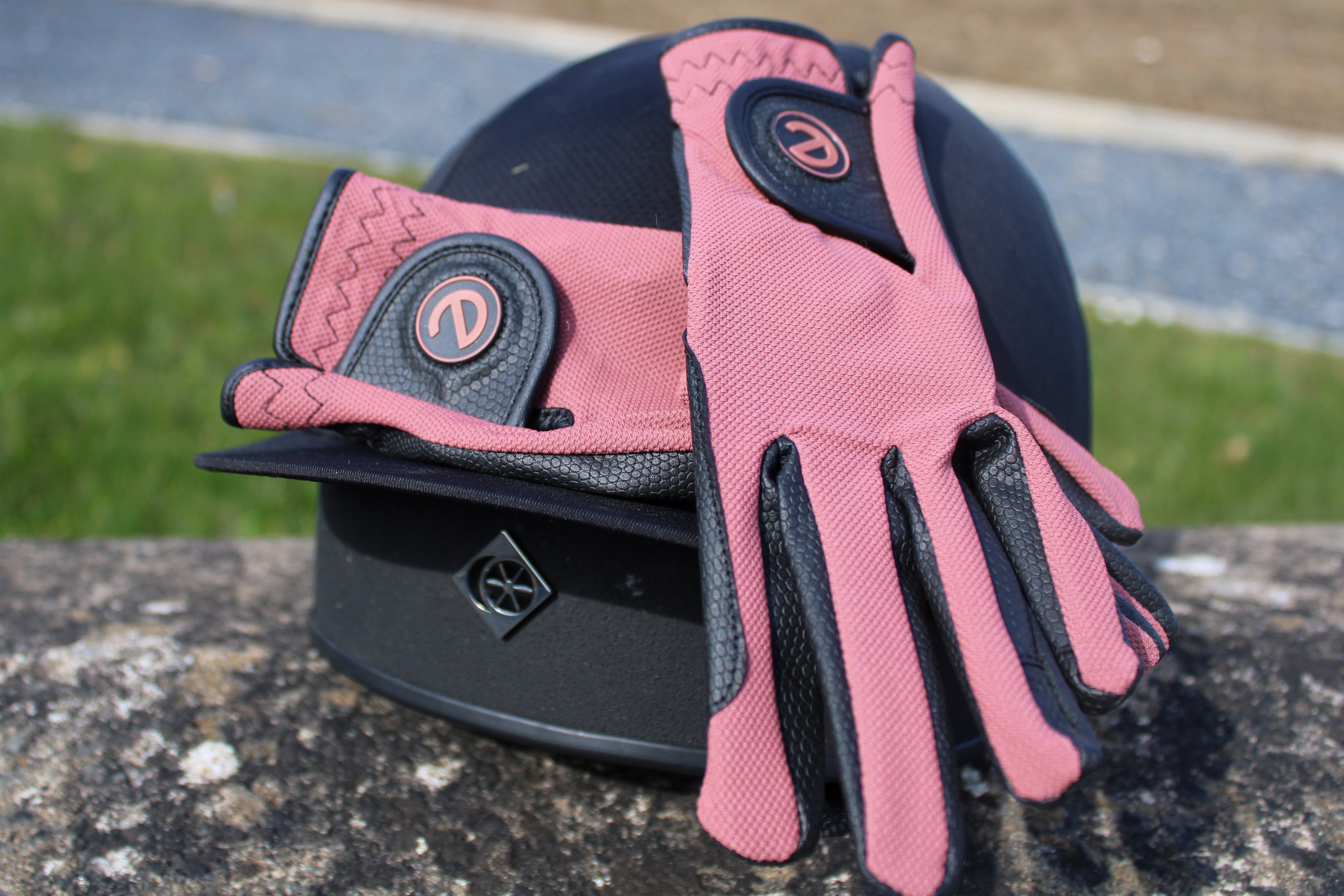 eQUEST GripPro X-LITE Lightweight Equestrian Gloves - Coral - Plain Cuff