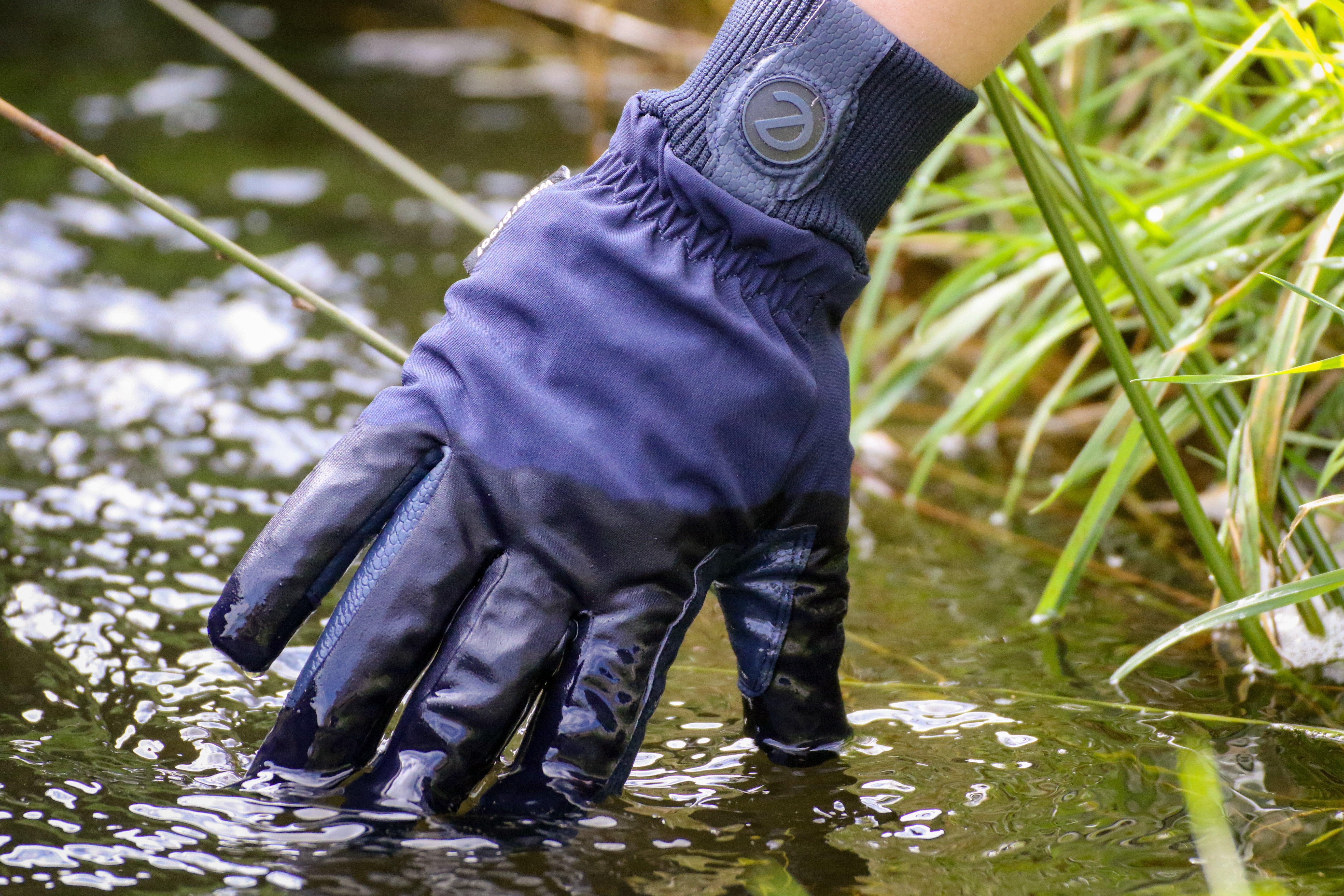 eQUEST Waterproof - Award Winning Waterproof Equestrian Riding & Yard Gloves - Blue