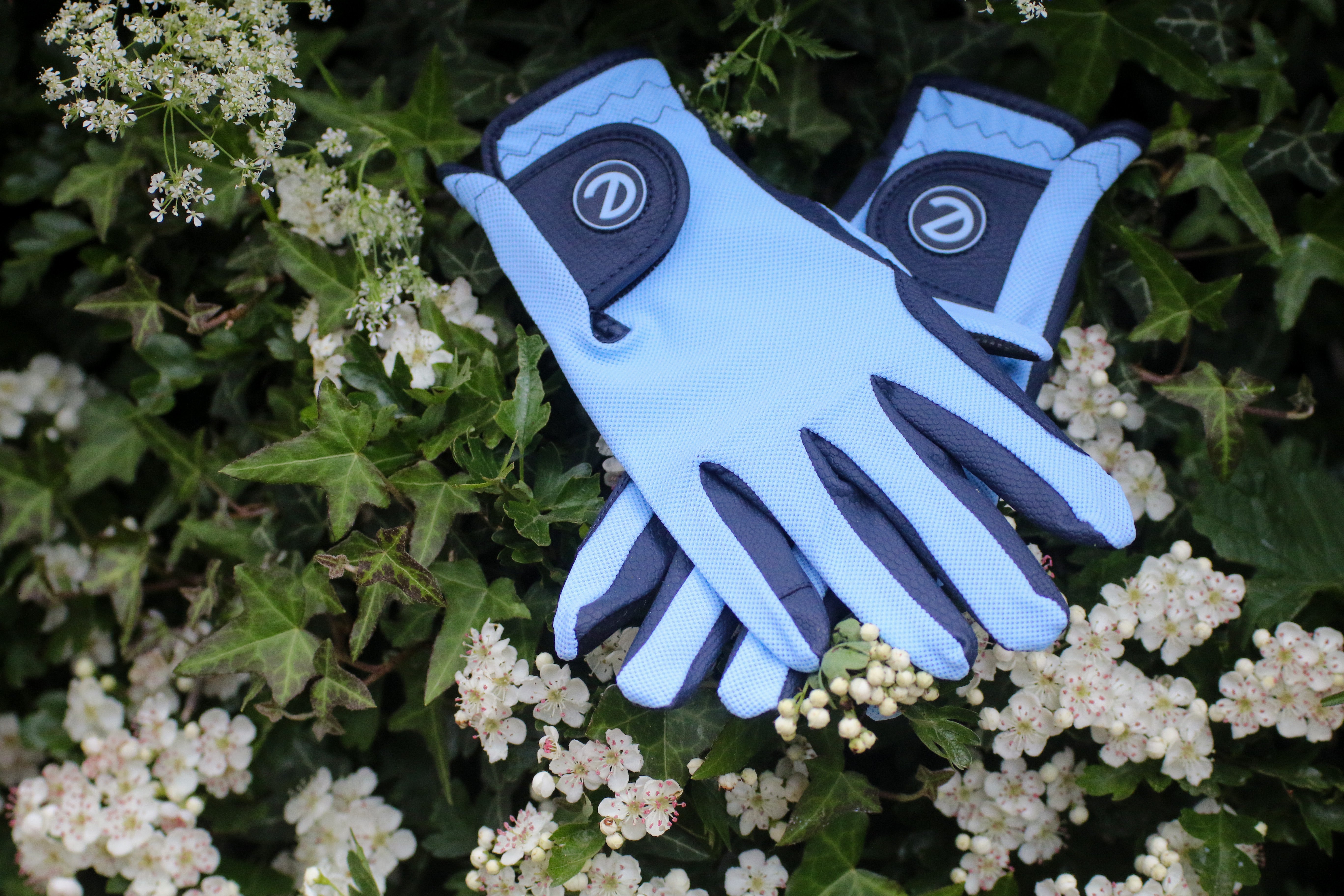 eQUEST GripPro X-LITE Lightweight Equestrian Gloves - Baby Blue - Plain Cuff