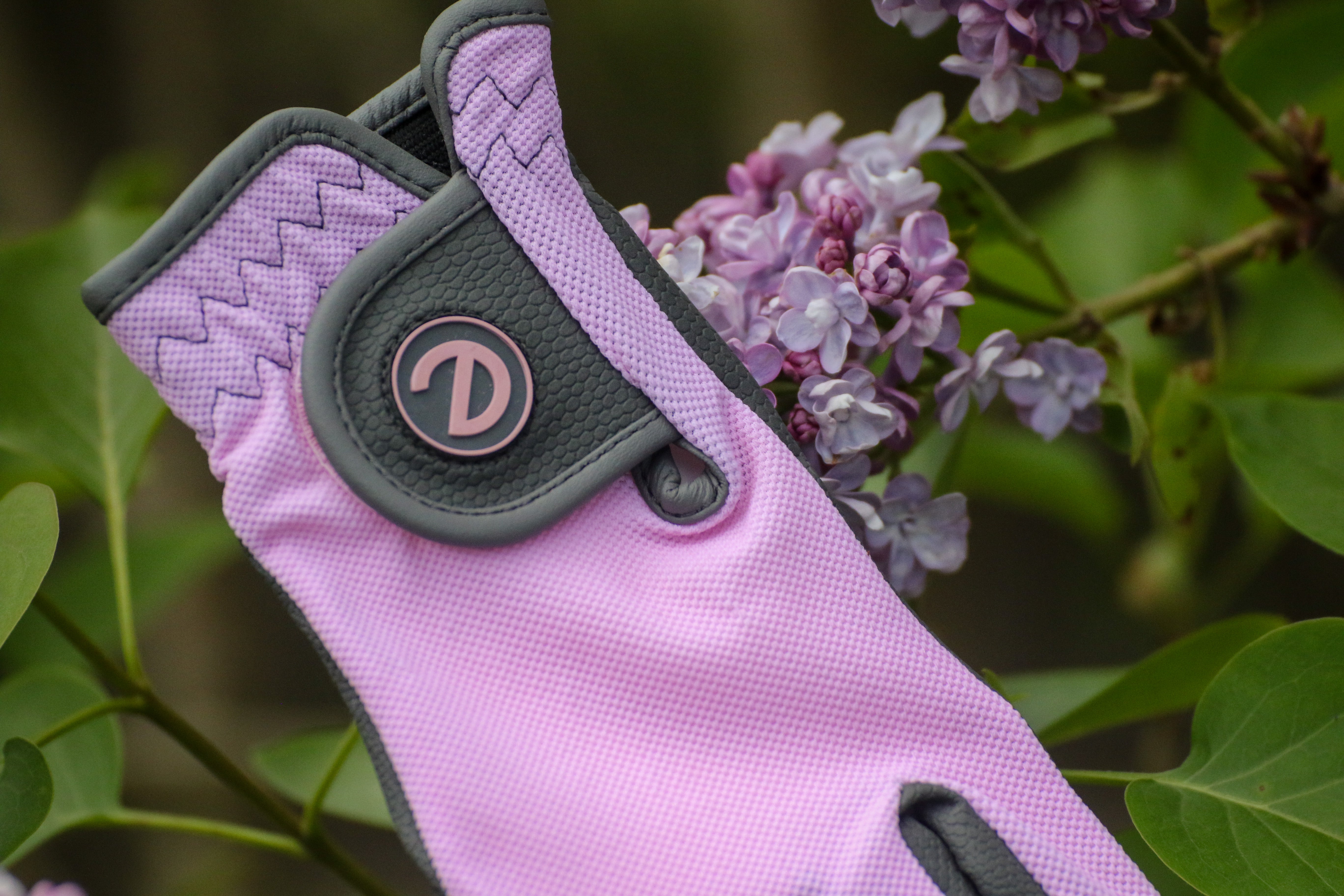 eQUEST GripPro X-LITE Lightweight Equestrian Gloves - Pastel Pink - Plain Cuff